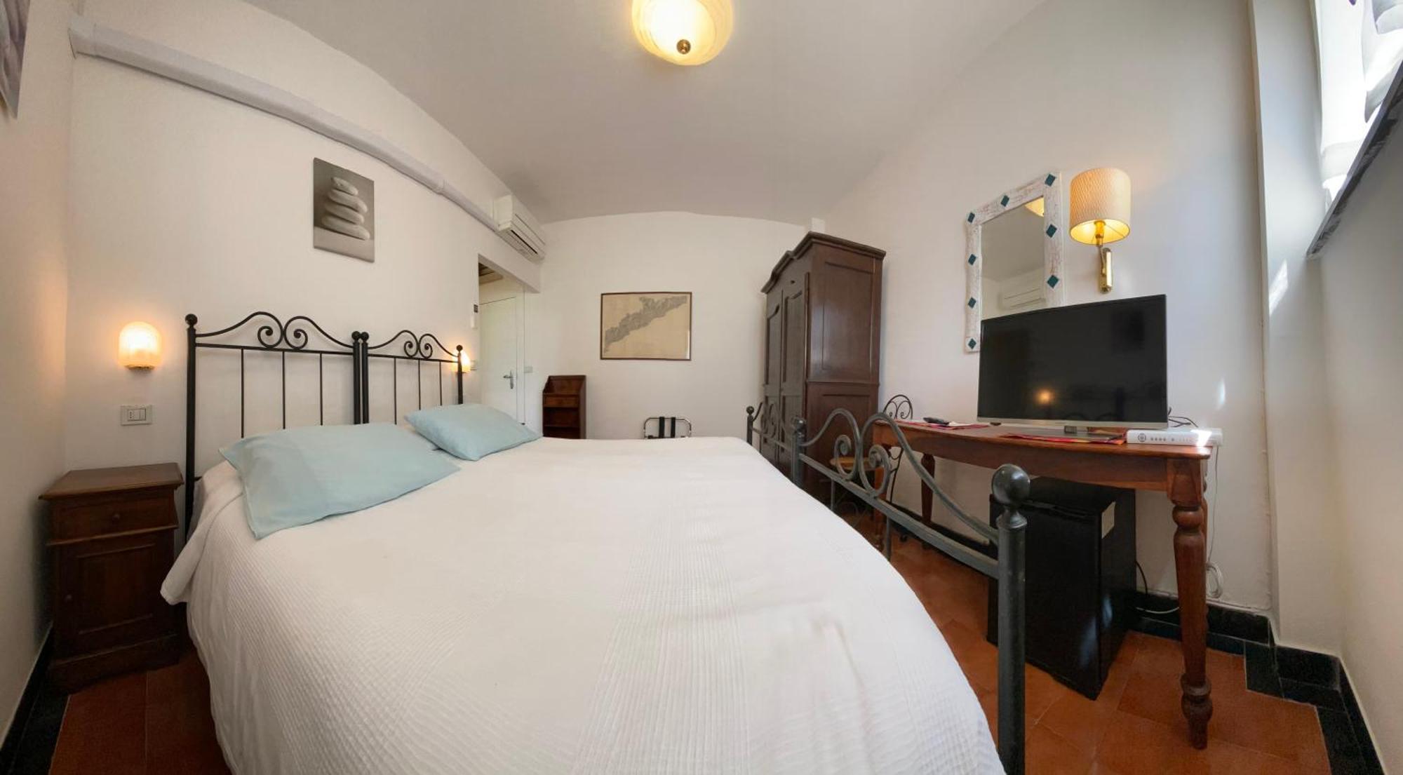 Hotel Miriam Sestri Levante Exteriör bild